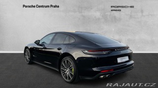 Porsche Panamera 4 E-Hybrid 2021