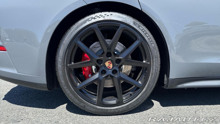 Porsche Panamera 4S E-Hybrid 2025