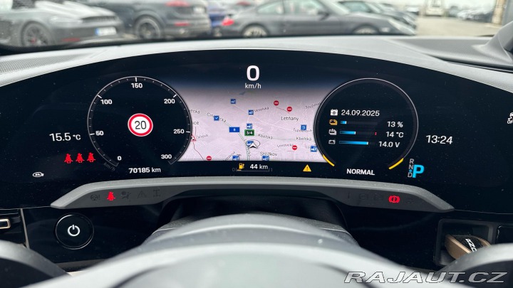 Porsche Taycan 4 Cross Turismo 2022