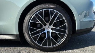 Porsche Taycan  2025