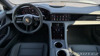 Porsche Taycan  2025