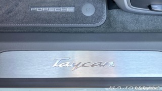 Porsche Taycan  2025