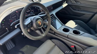 Porsche Taycan 4 Cross Turismo 2025
