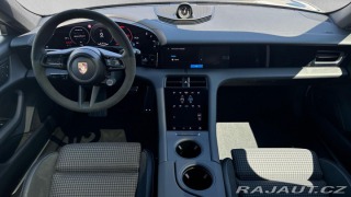 Porsche Taycan 4 Cross Turismo 2025