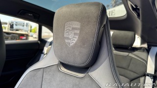 Porsche Taycan 4 Cross Turismo 2025