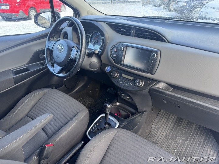 Toyota Yaris HYBRID 1,5 54 KW STK 2016