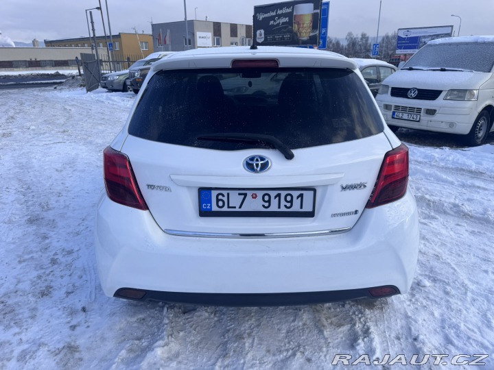 Toyota Yaris HYBRID 1,5 54 KW STK 2016