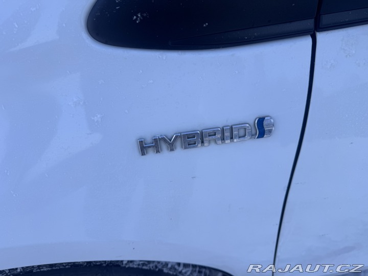 Toyota Yaris HYBRID 1,5 54 KW STK 2016