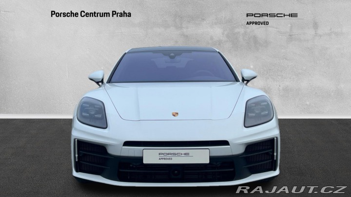 Porsche Panamera 4 2025