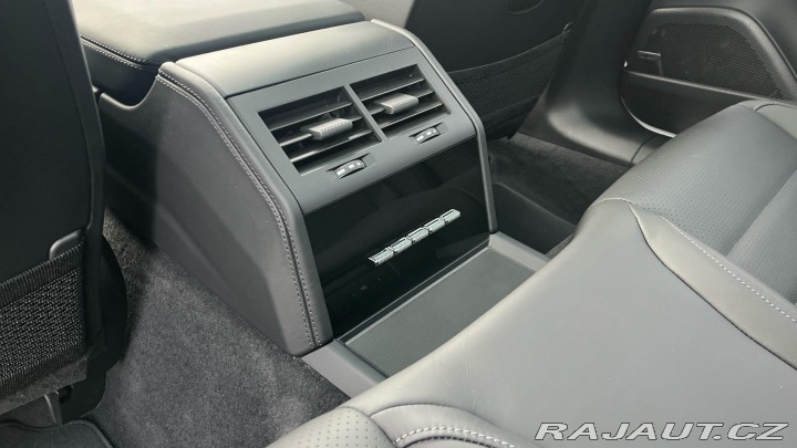 Porsche Panamera 4 2025