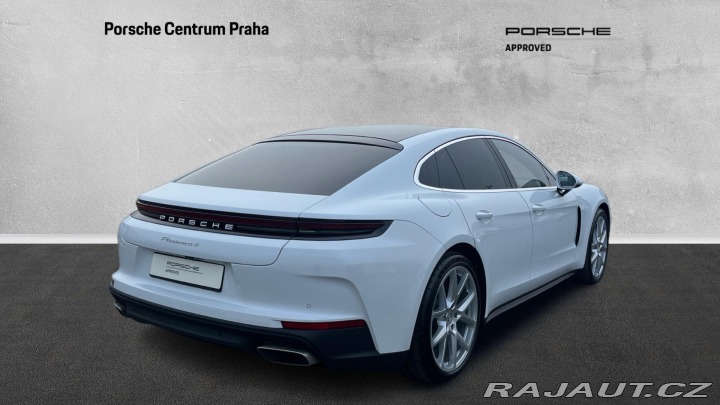 Porsche Panamera 4 2025