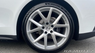 Porsche Panamera 4 2025