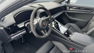 Porsche Panamera 4 2025