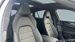 Porsche Panamera 4 2025