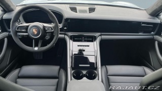 Porsche Panamera 4 2025