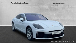 Porsche Panamera 4 2025