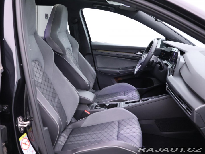 Volkswagen Golf 2,0 TDI DSG R-line Virtua 2022