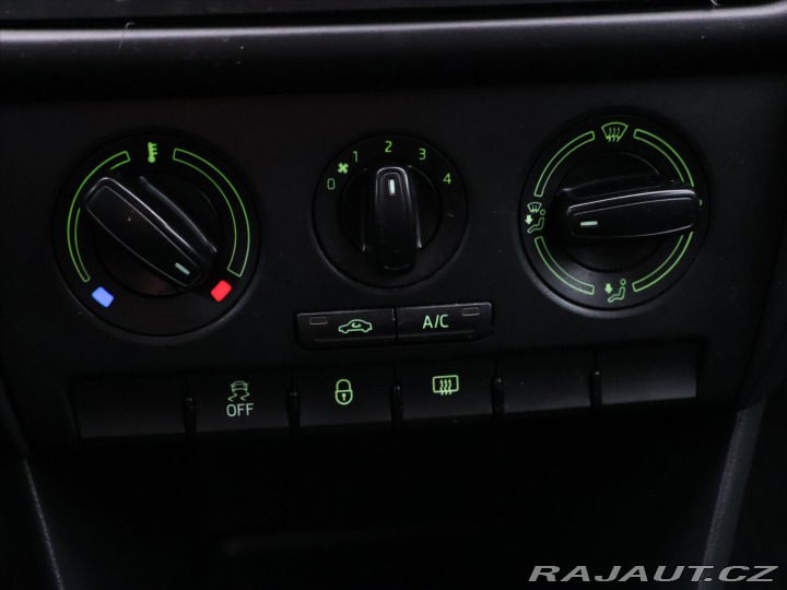 Škoda Rapid 1,6 TDI 66kW CZ Spaceback 2015