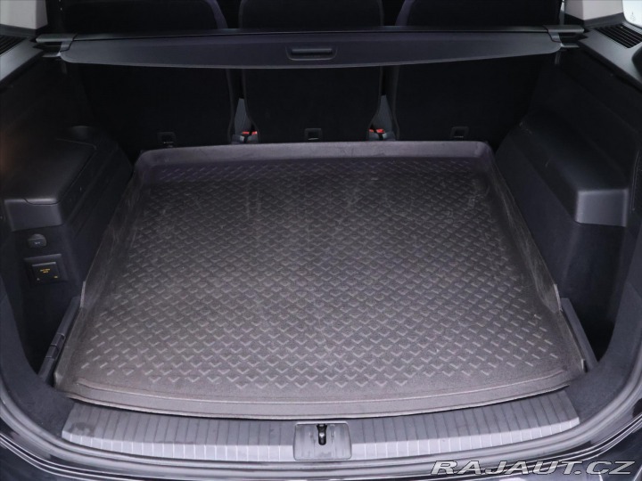 Volkswagen Touran 2,0 TDI 90kW Highline CZ 2021