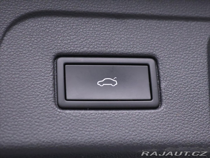 Volkswagen Touran 2,0 TDI 90kW Highline CZ 2021