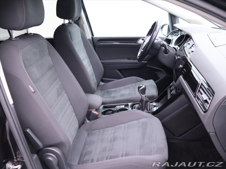 Volkswagen Touran 2,0 TDI 90kW Highline CZ 2021