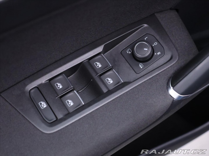 Volkswagen Touran 2,0 TDI 90kW Highline CZ 2021