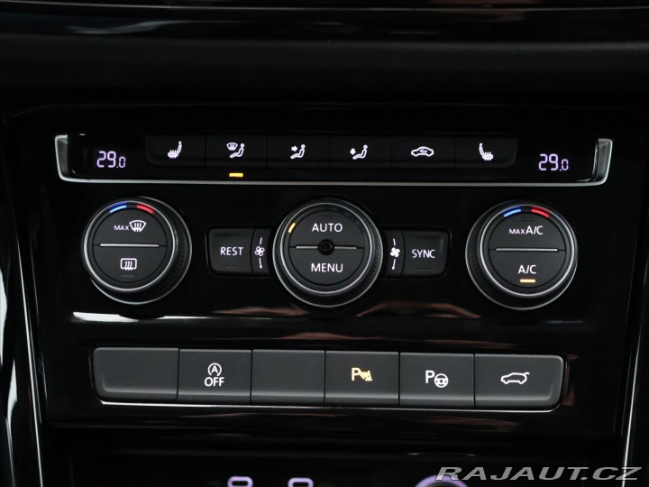 Volkswagen Touran 2,0 TDI 90kW Highline CZ 2021