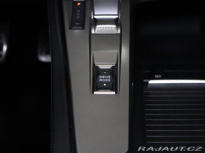 Peugeot 308 1,2 PT 96kW AT GT Matrix 2024