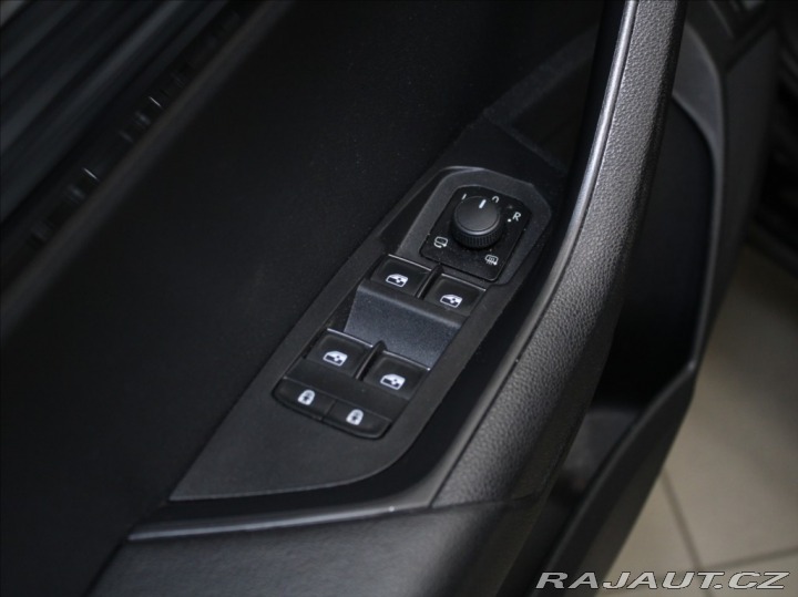 Škoda Karoq 1,6 TDI Manuál Style 1.ma 2018