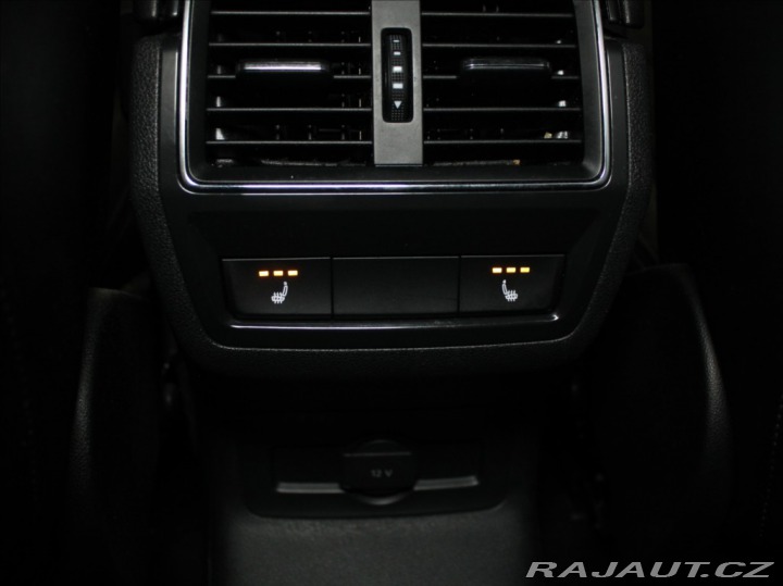 Škoda Karoq 1,6 TDI Manuál Style 1.ma 2018