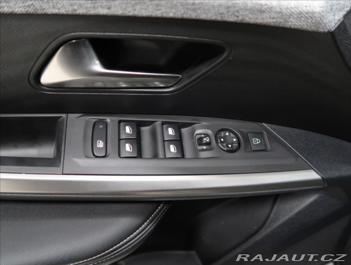 Peugeot 3008 1,2 ALLURE HYBRID145 e-DC 2024