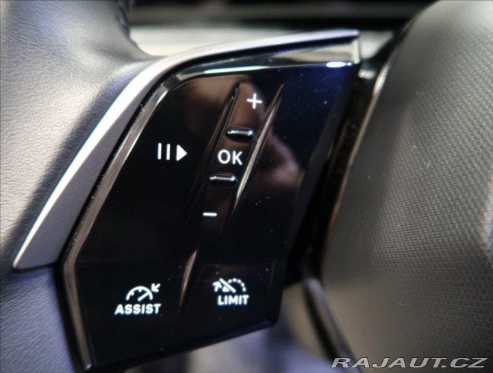 Peugeot 3008 1,2 ALLURE HYBRID145 e-DC 2024
