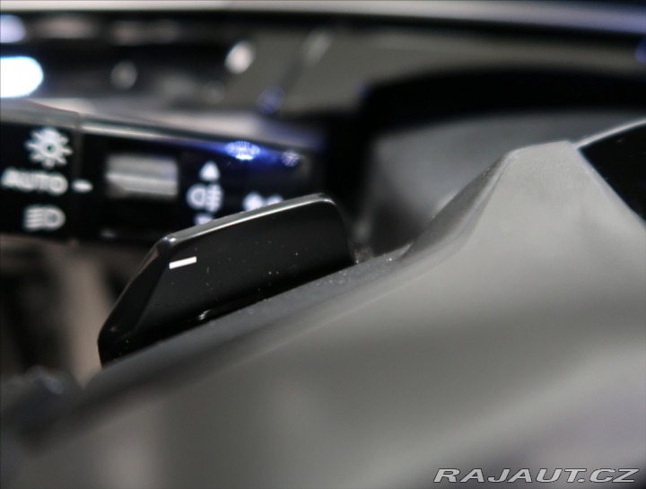 Peugeot 3008 1,2 ALLURE Hybrid 145 e-D 2024