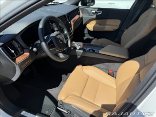 Volvo XC60 2,0 T8 ULTRA PHEV 2024