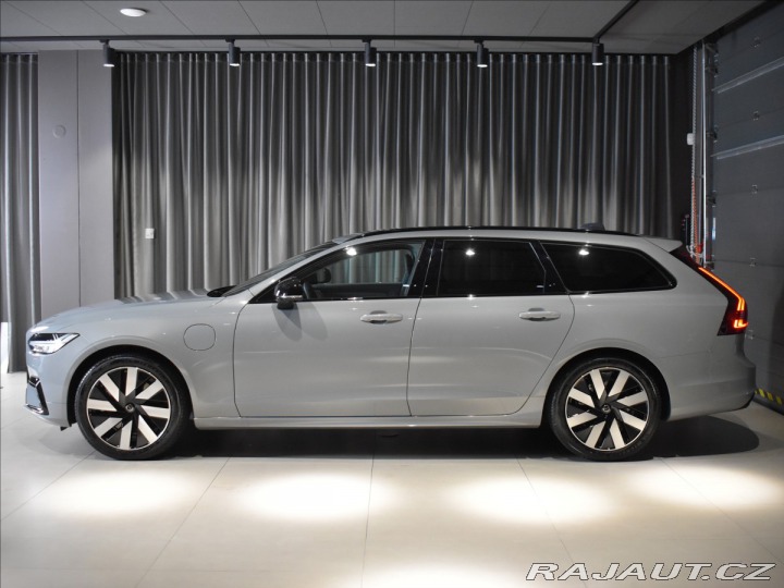 Volvo V90 2,0 T6  Plus Dark 1800