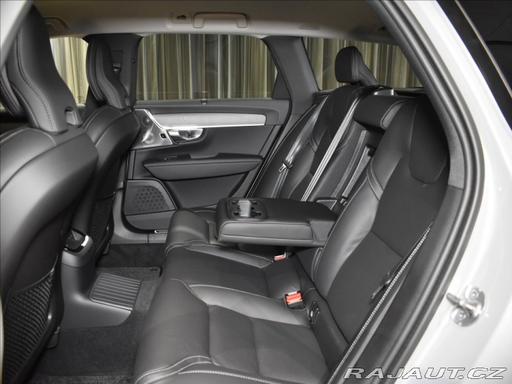 Volvo V90 2,0 T6  Plus Dark 1800