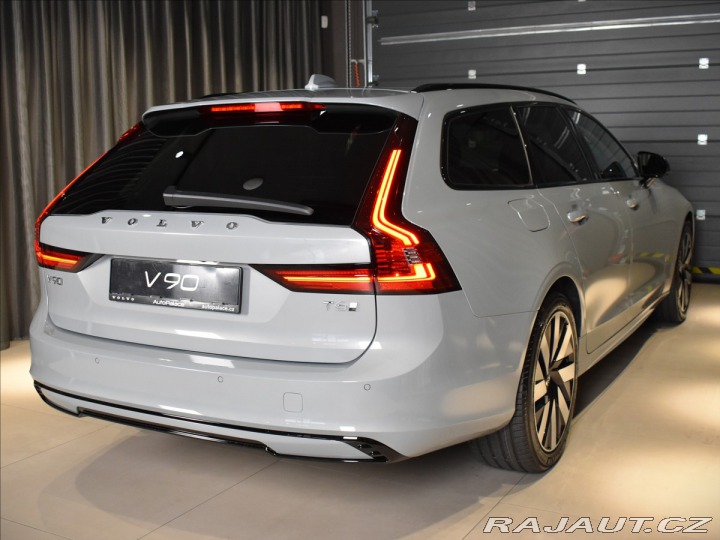 Volvo V90 2,0 T6  Plus Dark 2025
