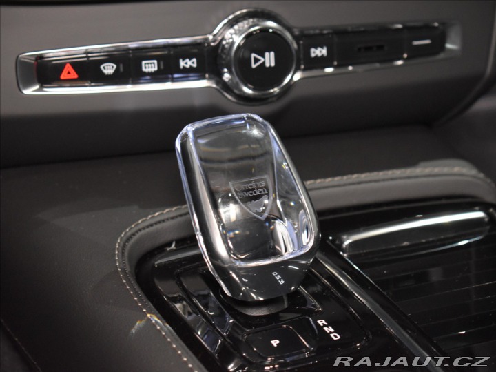 Volvo V90 2,0 T6  Plus Dark 1800