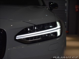 Volvo V90 2,0 T6 Plus Dark 2025