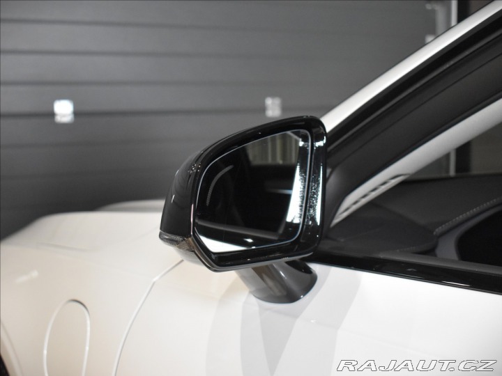 Volvo V90 2,0 T8 Plus Dark 2025