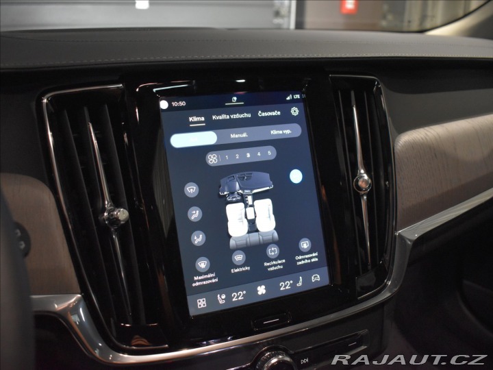 Volvo V90 2,0 T8 Plus Dark 2025