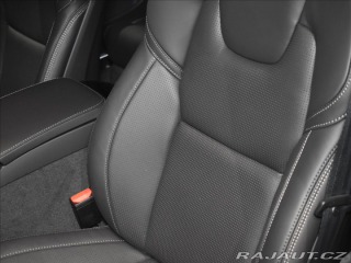 Volvo V90 2,0 T8  Plus Dark 2025