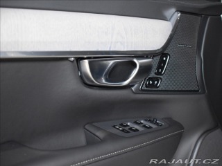Volvo V90 2,0 T8  Plus Dark 2025