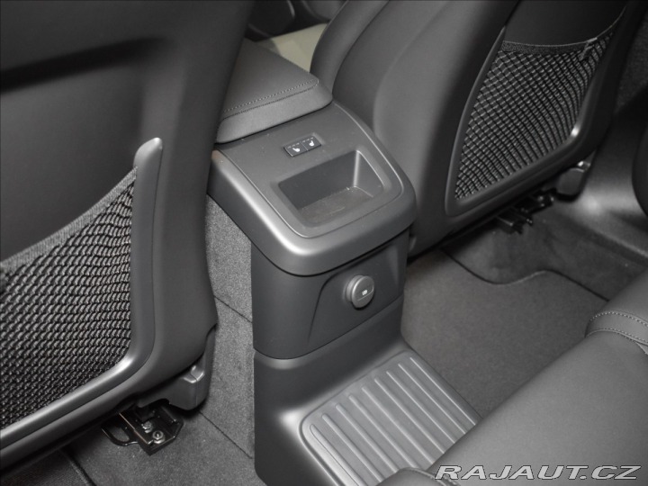 Volvo XC60 2,0 T6  Plus Dark 2025