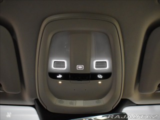 Volvo XC60 2,0 T6  Plus Dark 2025