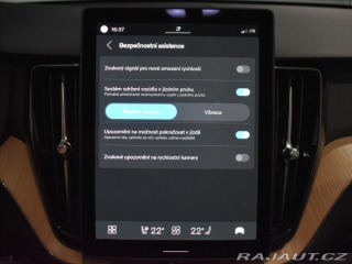 Volvo XC60 2,0 T6  Plus Dark 2025