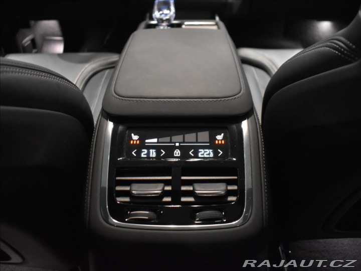Volvo XC90 2,0 T8 AWD ULtra Pano,Vzd 2025