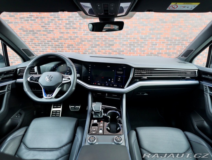 Volkswagen Touareg R-line, 3.0 V6 TFSI E-Hy 2023