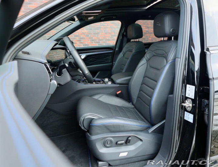 Volkswagen Touareg R-line, 3.0 V6 TFSI E-Hy 2023