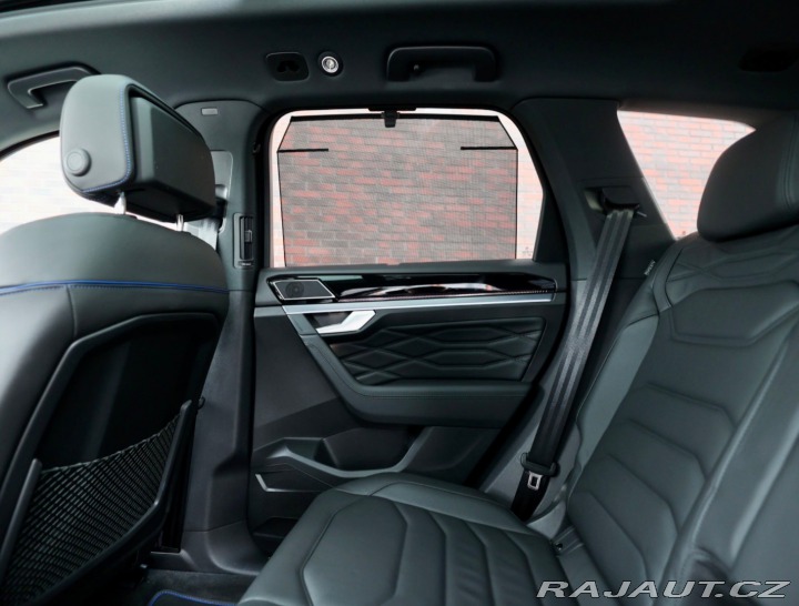 Volkswagen Touareg R-line, 3.0 V6 TFSI E-Hy 2023